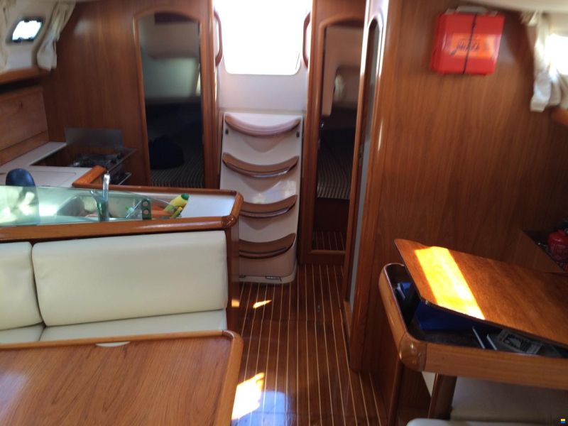 Jeanneau Sun Odyssey 37 Legend