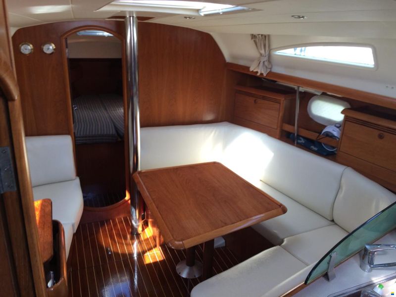 Jeanneau Sun Odyssey 37 Legend