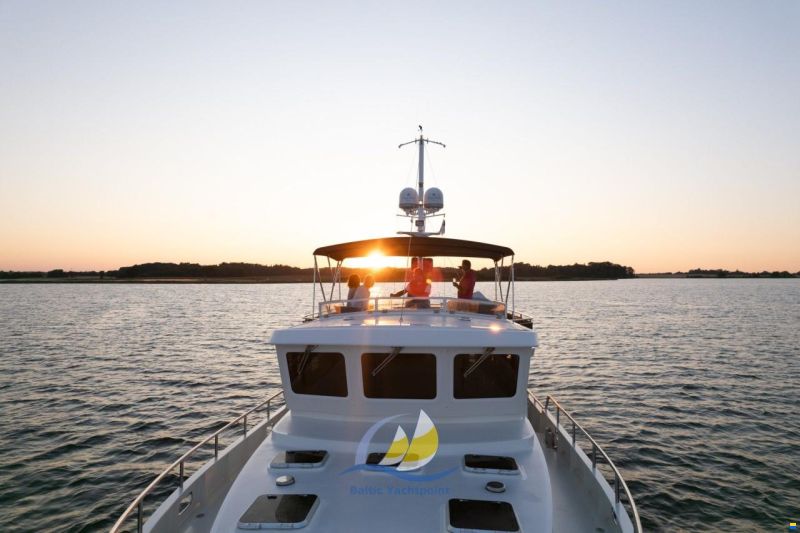 Privateer Trawler 50