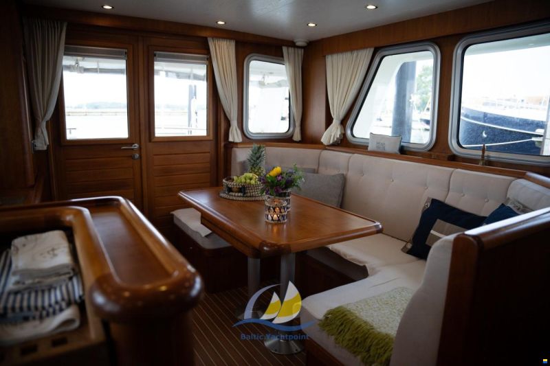Privateer Trawler 50