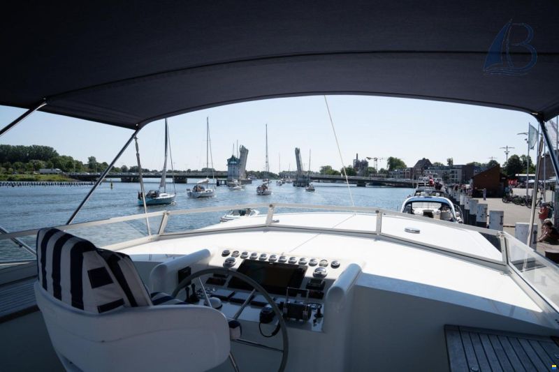 Privateer Trawler 50