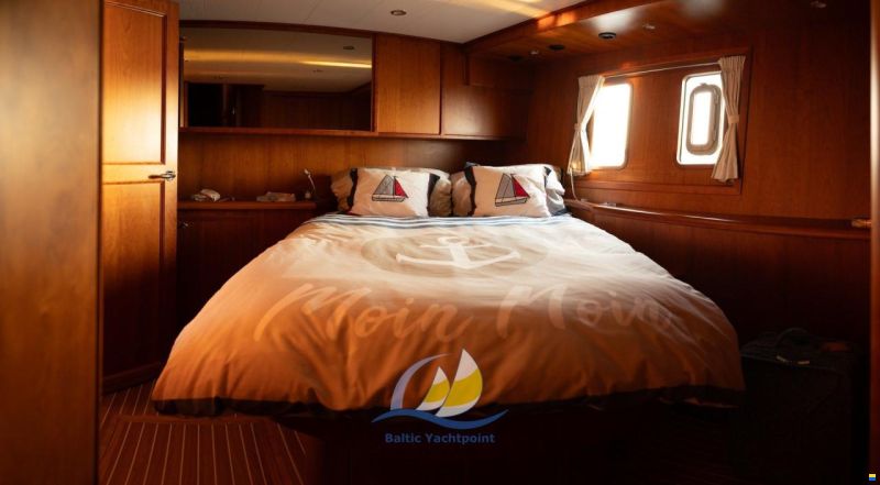 Privateer Trawler 50