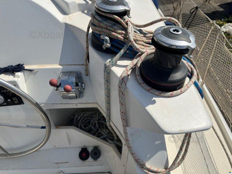 Lagoon 421