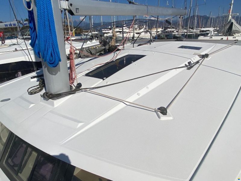 Fountaine Pajot Lucia 40