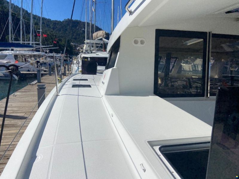 Fountaine Pajot Lucia 40