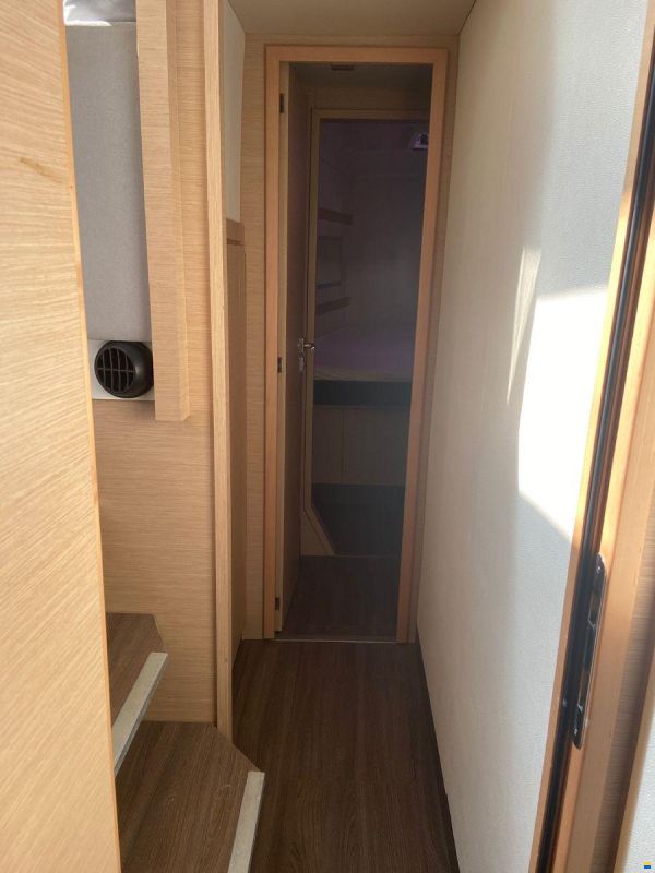 Fountaine Pajot Lucia 40