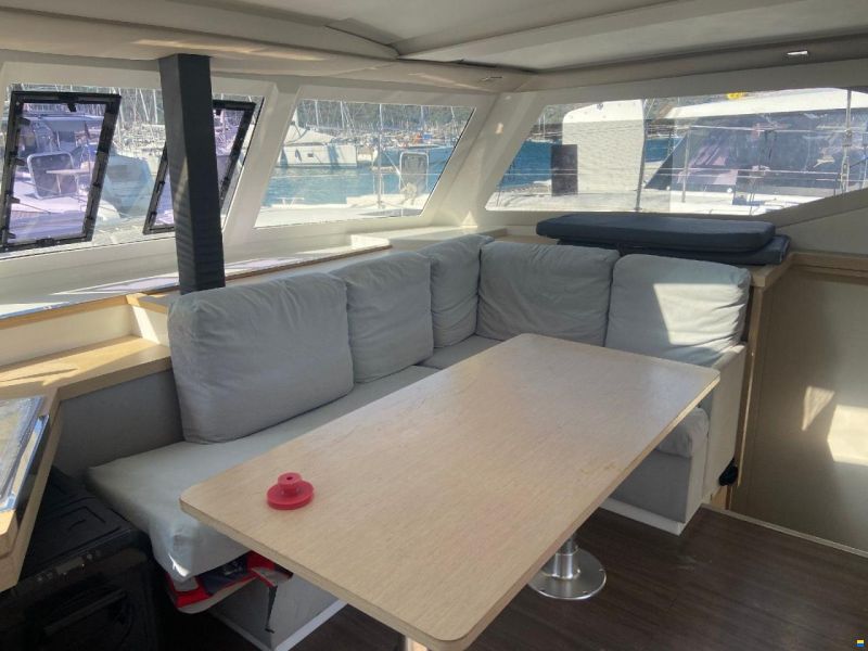 Fountaine Pajot Lucia 40