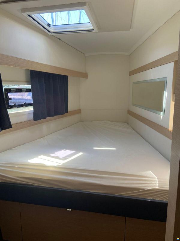Fountaine Pajot Lucia 40
