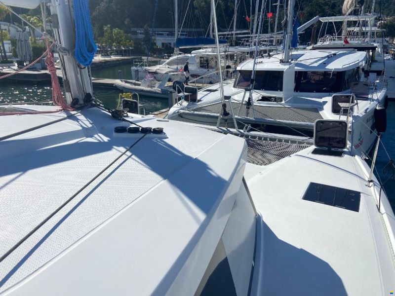 Fountaine Pajot Lucia 40