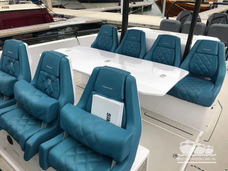 Axopar 37 SUN TOP, BRABUS LINE