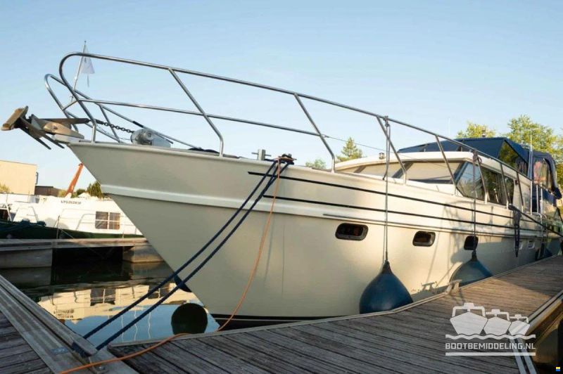 Valk Royal 45
