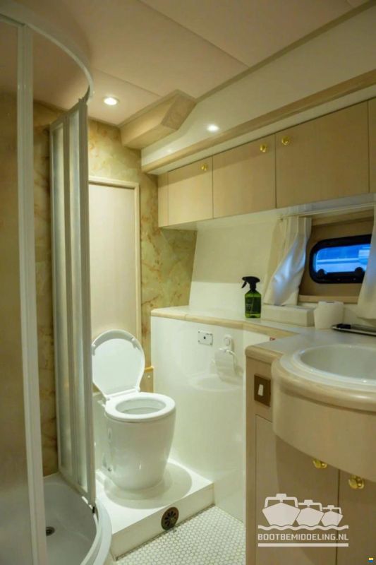 Valk Royal 45