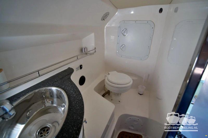 Arctic Blue 35 Cabin