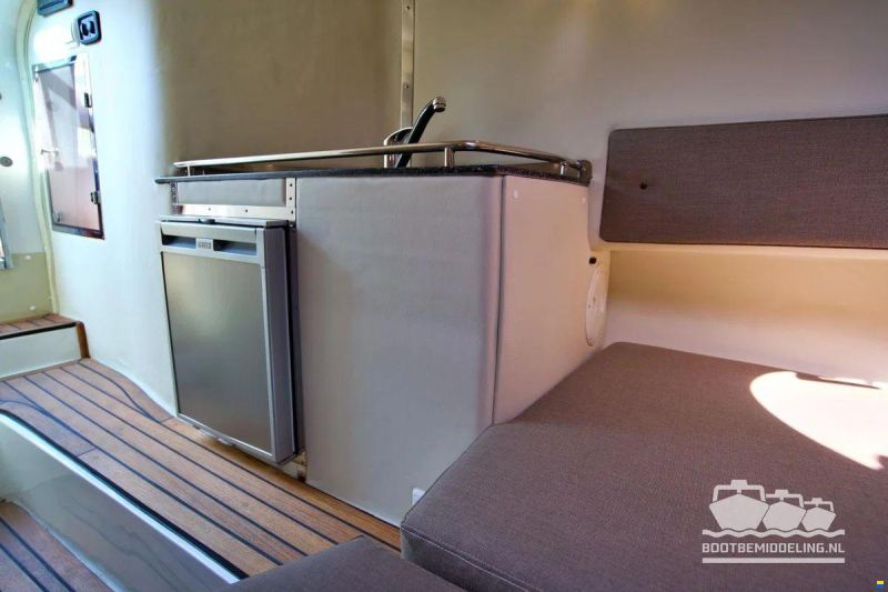 Arctic Blue 35 Cabin