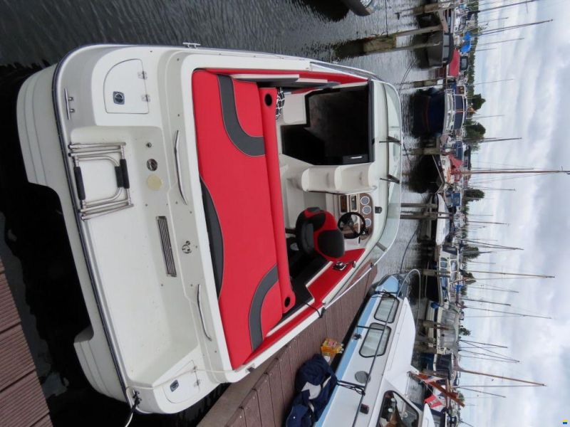 Celebrity 240 CC