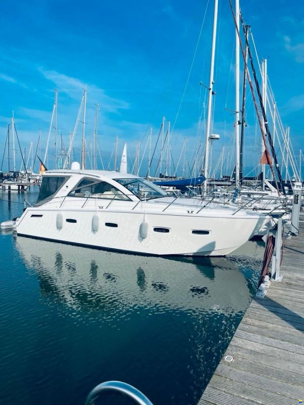 Sealine SC 35