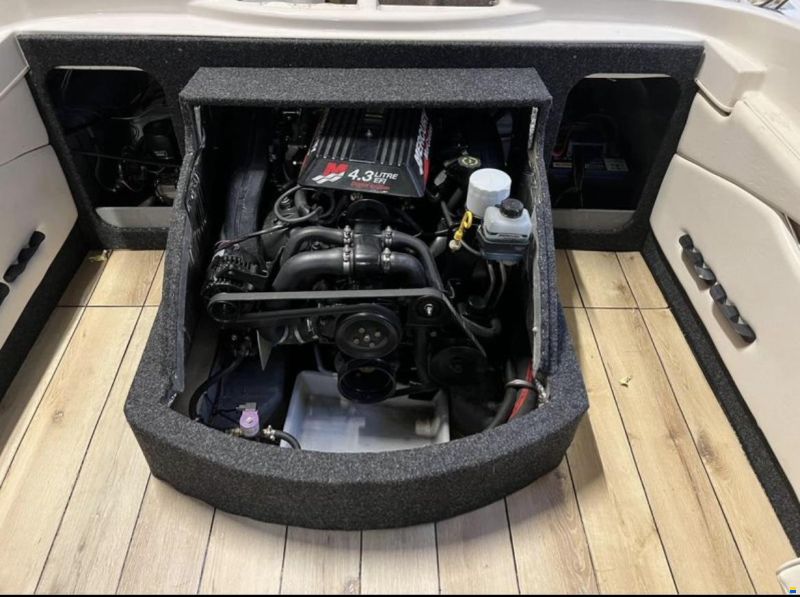 Bayliner 2052ck