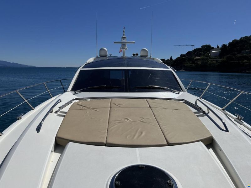 Sunseeker Predator 60
