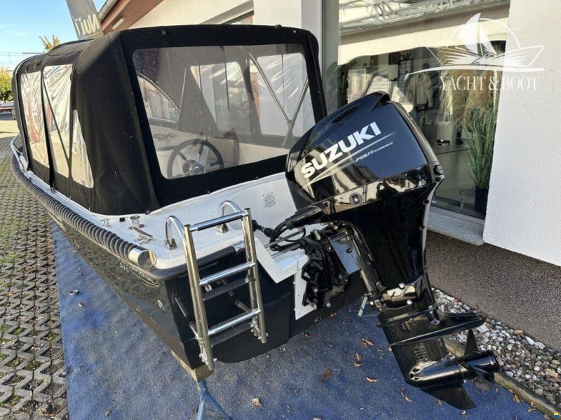 RioMar Boats 515
