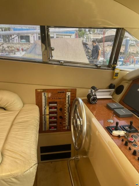 Ferretti 480