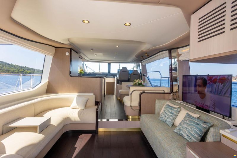 Azimut Fly 60