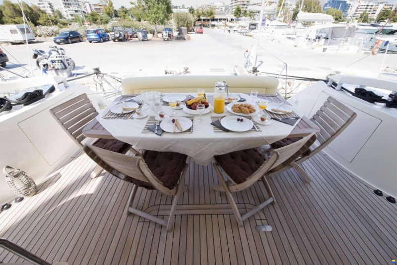 AICON Yachts 64