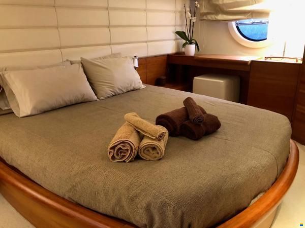 AICON Yachts 64
