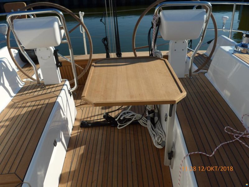 Hallberg-Rassy 340