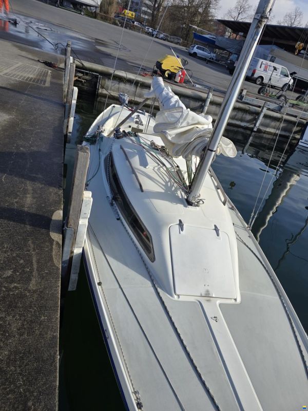 Artekno H-Boot
