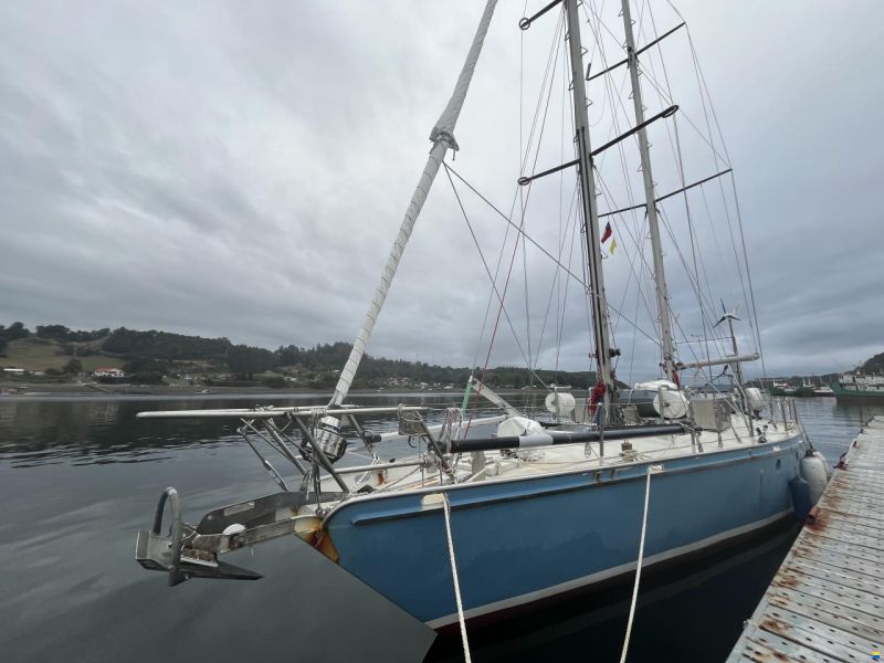 Damien II Schooner 49