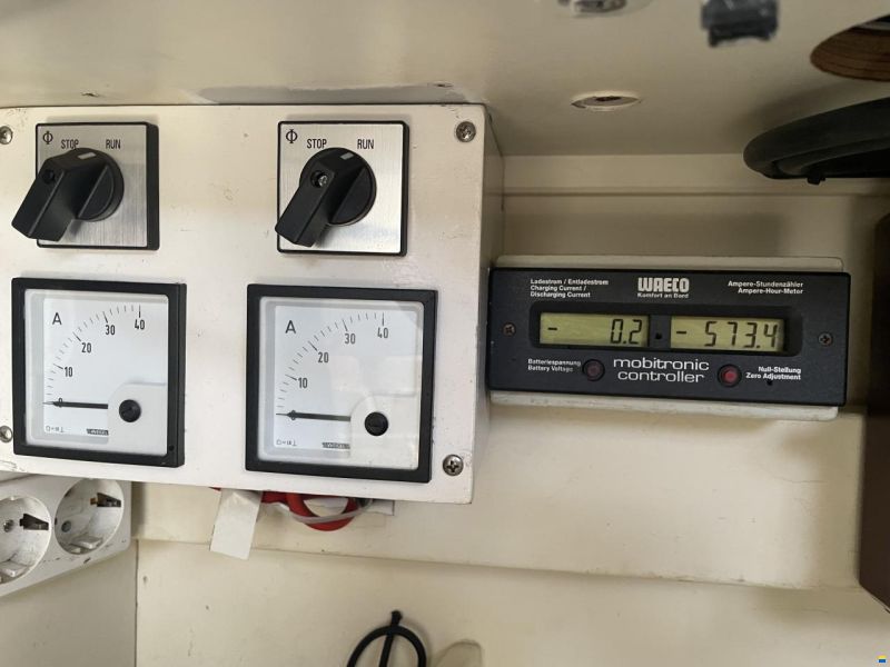 Damien II Schooner 49