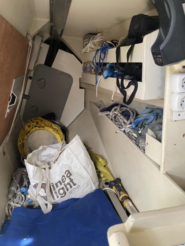 Damien II Schooner 49