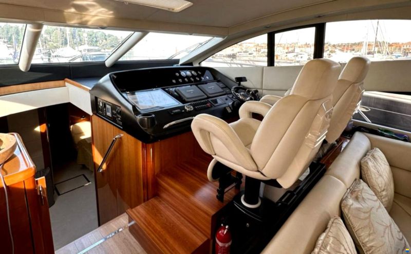 Sunseeker Predator 62