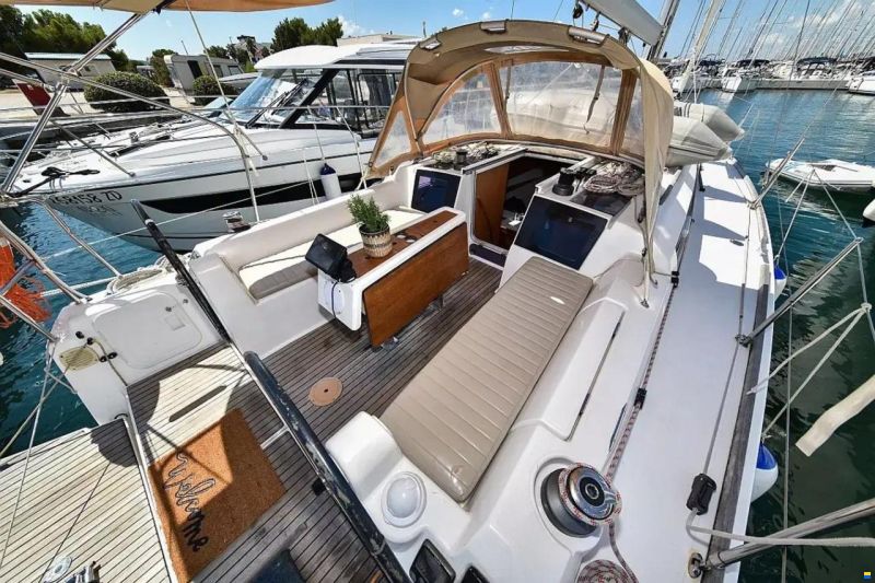 Dufour 350 Grand Large