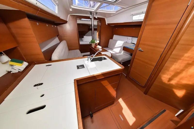 Dufour 350 Grand Large