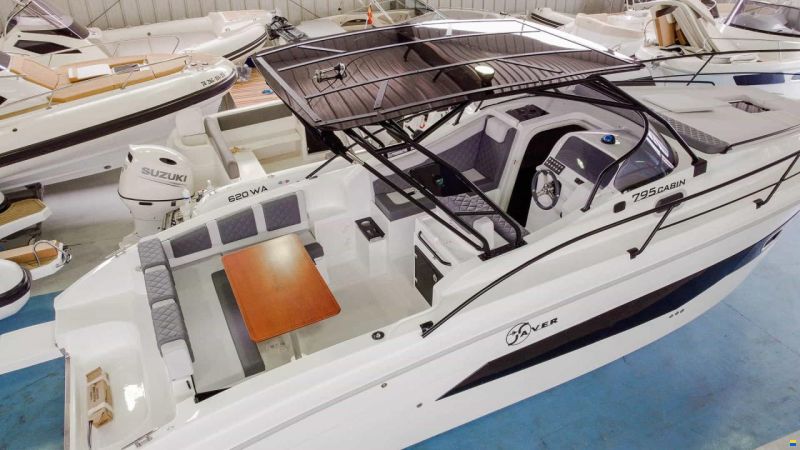 Saver 795 Cabin