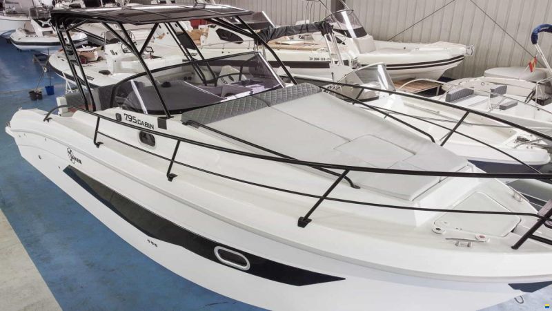 Saver 795 Cabin
