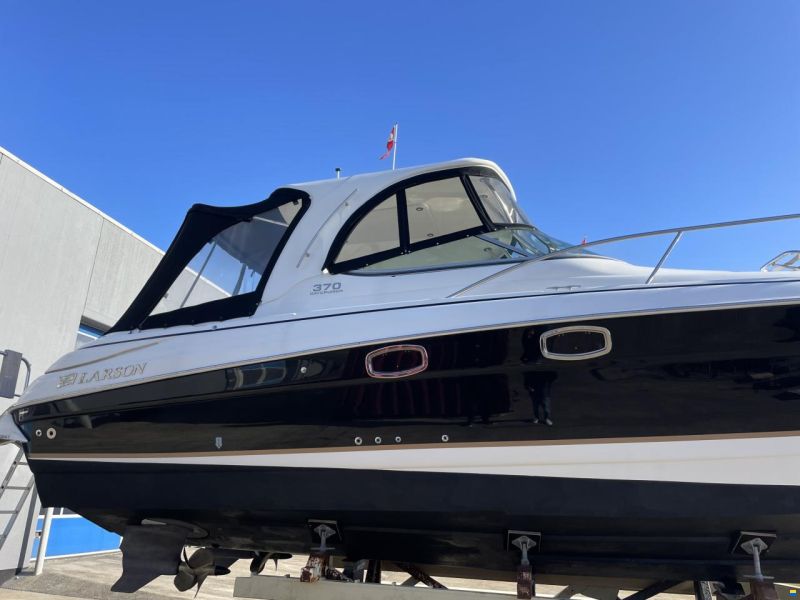 Larson 370 Cabrio