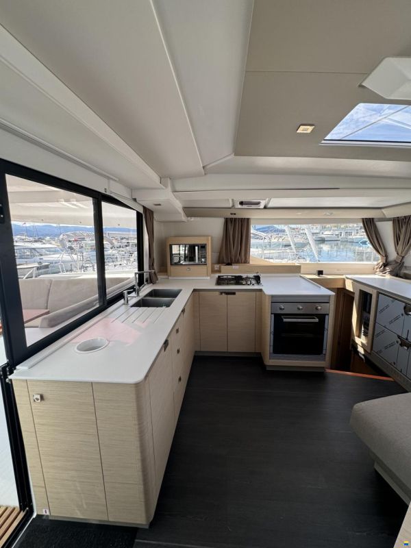 Fountaine Pajot Tanna 47
