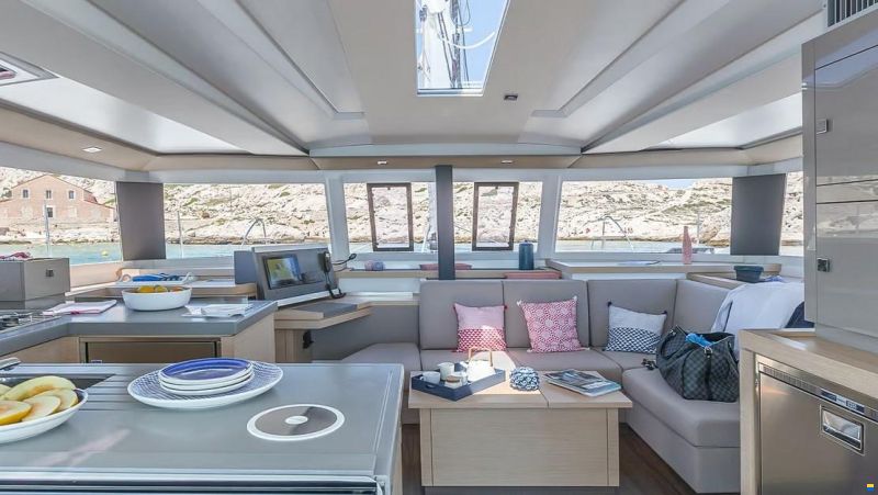Fountaine Pajot Astréa 42