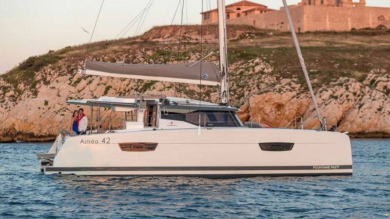 Fountaine Pajot Astréa 42