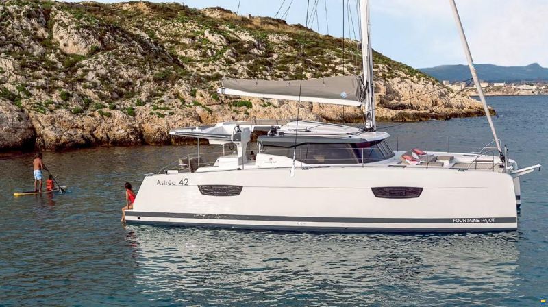 Fountaine Pajot Astr&eacute;a 42