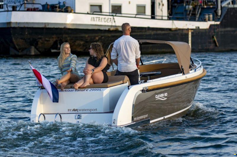 Clever Boats 60 Tender Zomeractie
