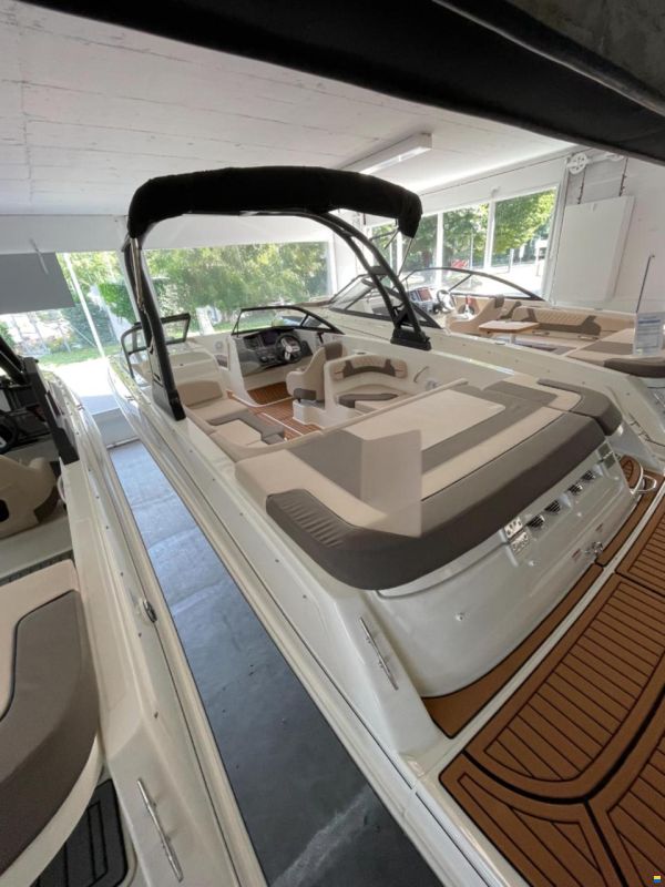 Bayliner VR 6 WAKE
