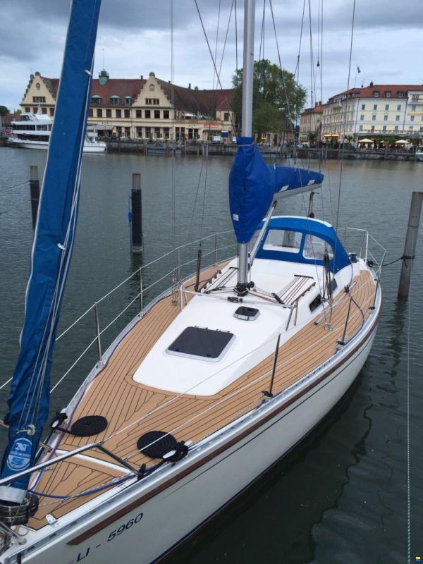 Hanse 331