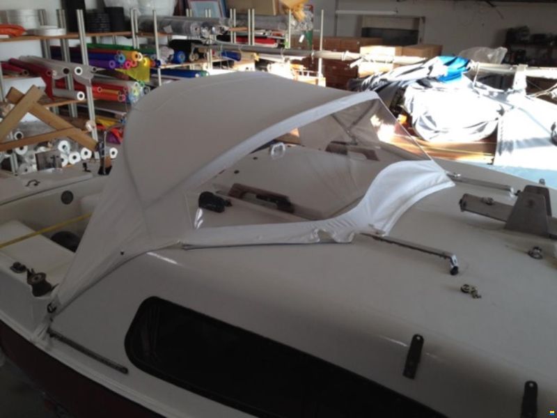 Nautic Plast Hai 590