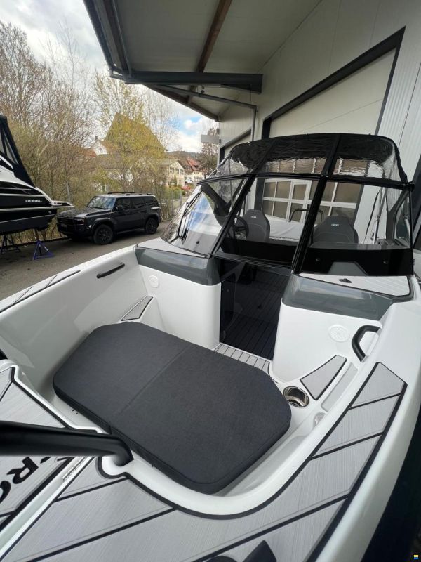 Yamarin Cross 55 BR (Neuboot)