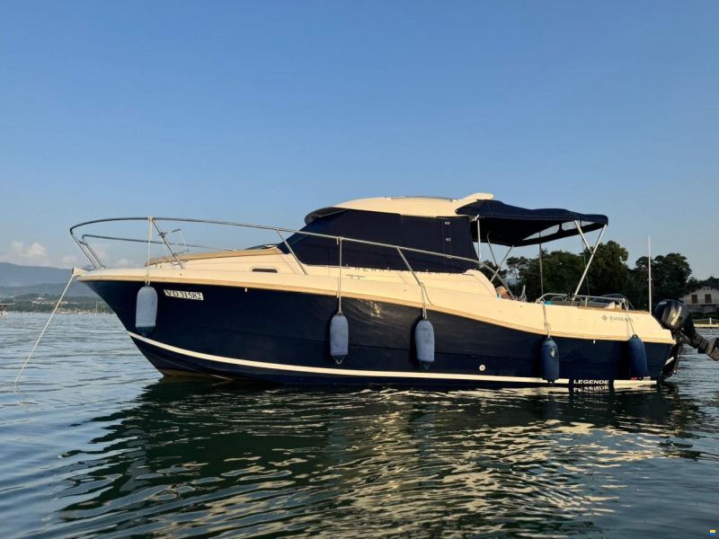 Jeanneau Merry Fisher 725 légende