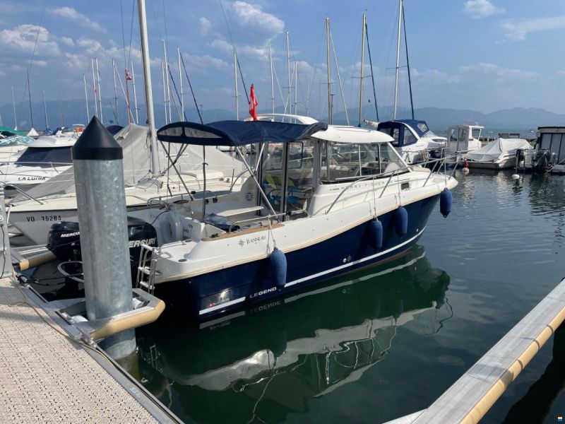 Jeanneau Merry Fisher 725 légende
