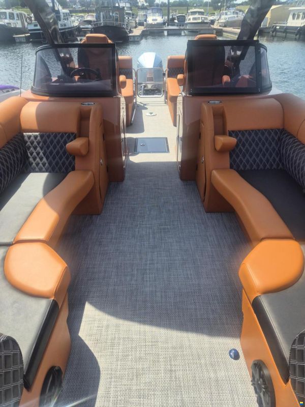 MK Boats Sport-Ponton 22 ft